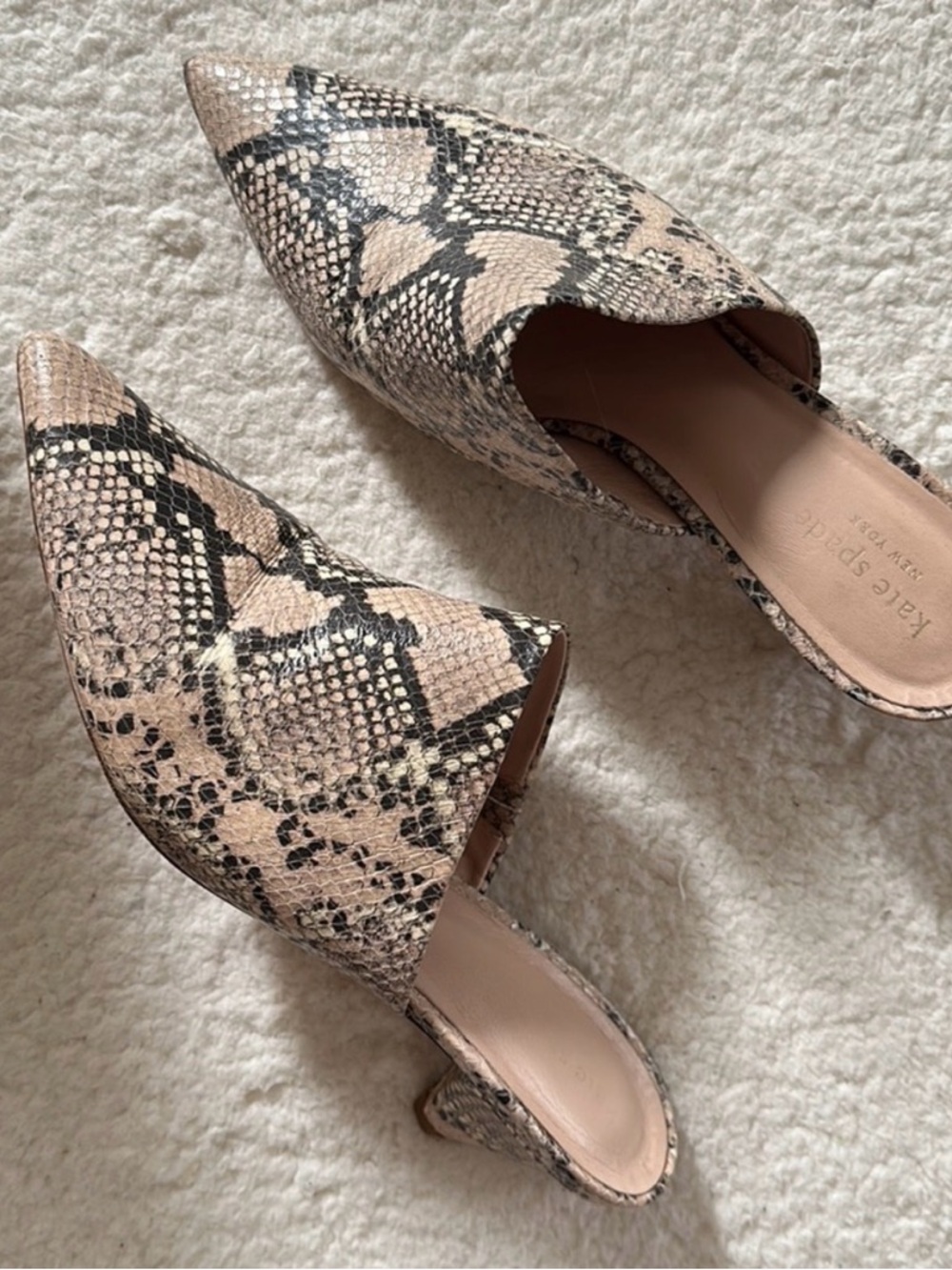 Kate Spade Snakeskin Pointed-Toe Mules in Beige and Black Genuine Leather 9.5 M